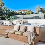Brand New Modern 5 Bdrm Villa In Puerto Banus