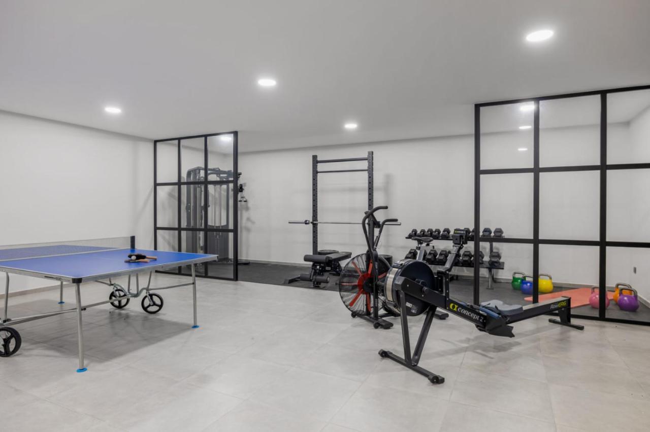Brand New Modern 5 Bdrm In Puerto Banus Marbellac